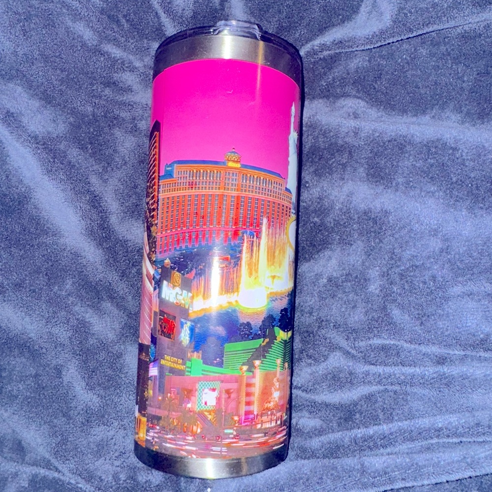 Las Vegas souvenir tumbler with spill resistant lid. Stainless steel. NWT